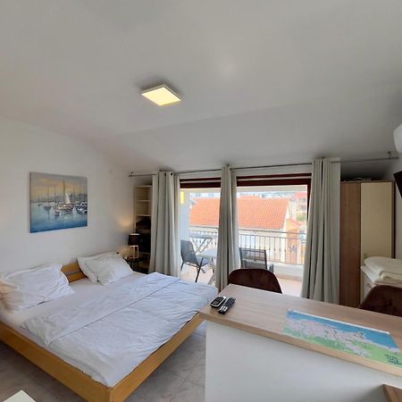 Rooms & Apartments Hegic Zadar Bagian luar foto